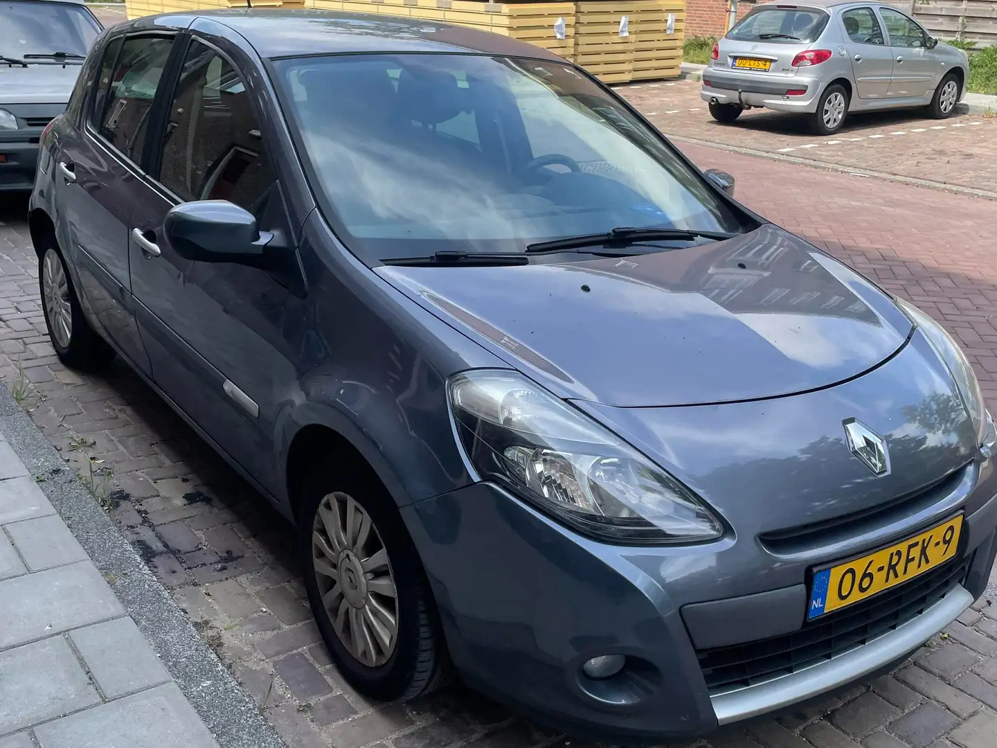 Renault Clio Clio 1.2 Collection Grijs - 1