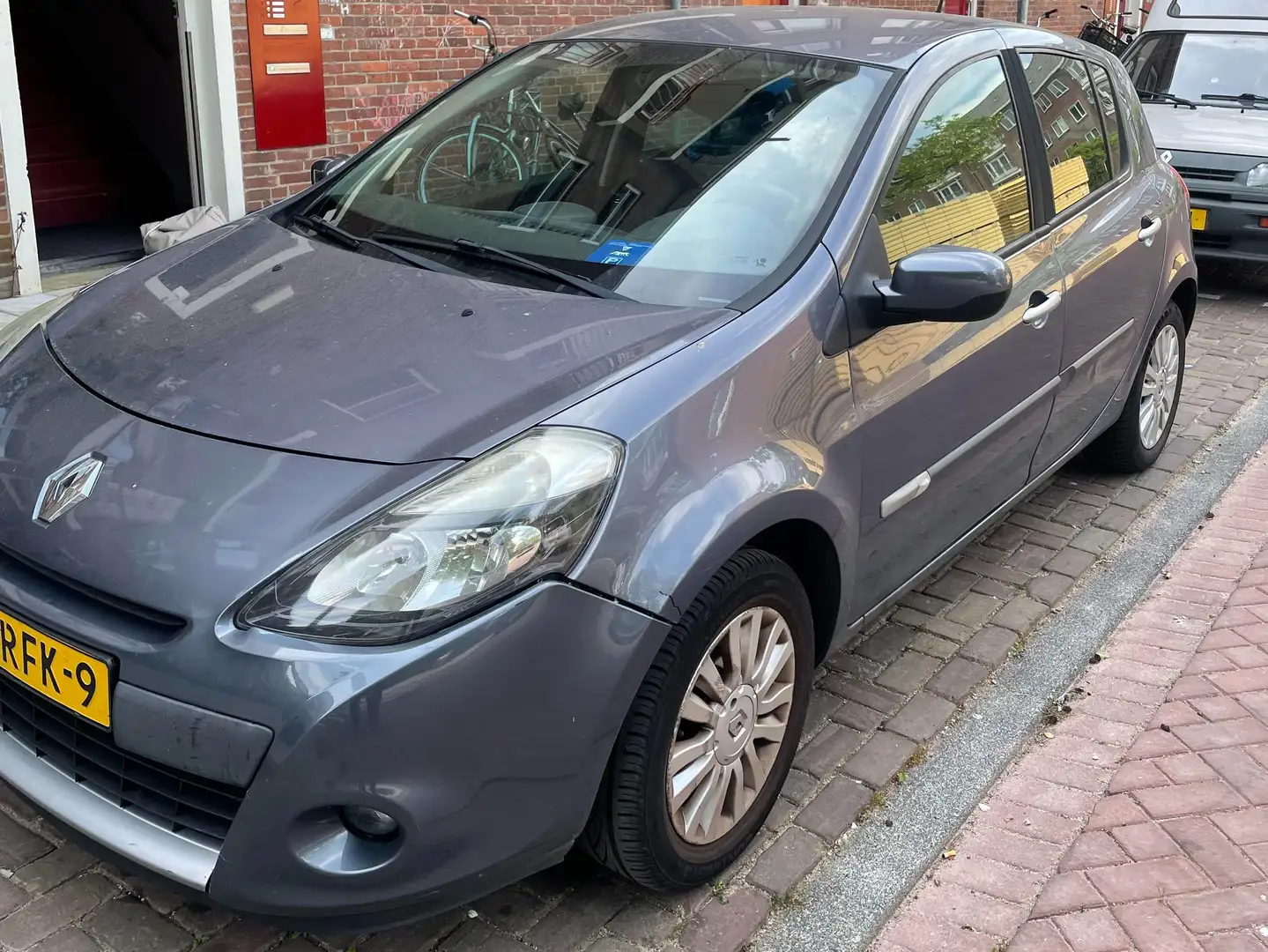 Renault Clio Clio 1.2 Collection Grijs - 2