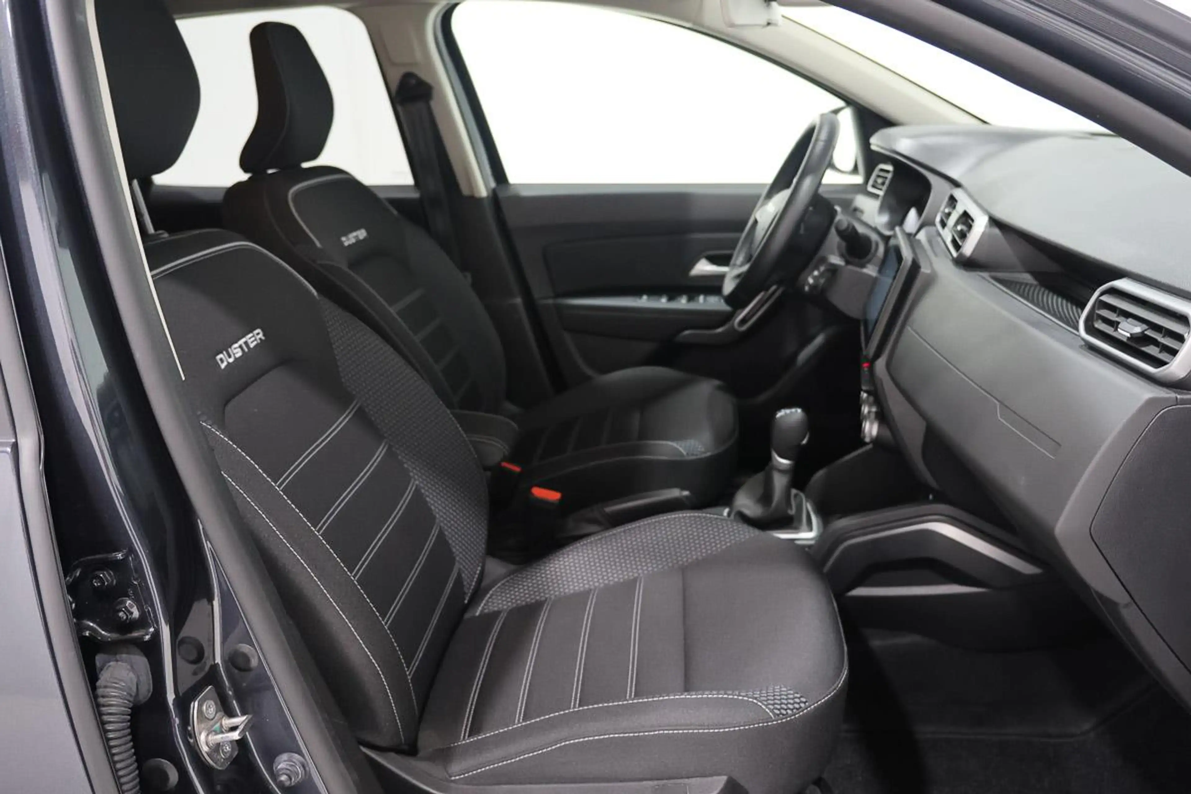 Dacia Duster 1.3 TCE 150 AUTOMATIQUE LED GPS CAMERA REGU JA17 — photo 8