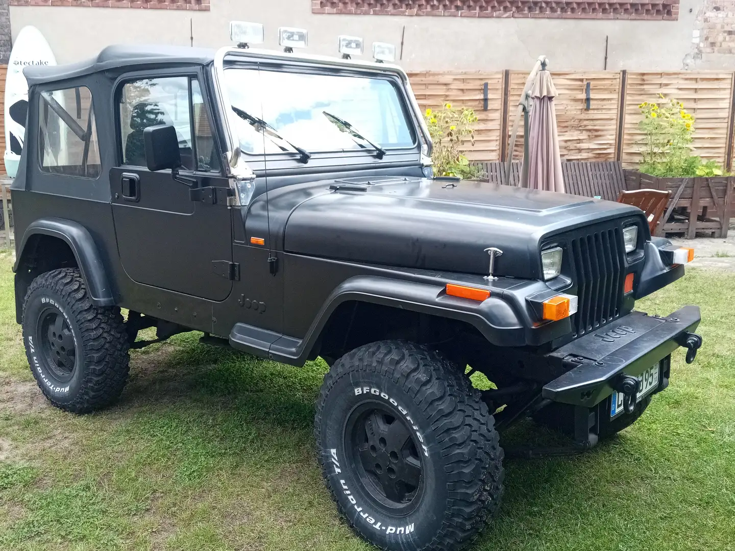 Jeep Wrangler Wrangler 4.0 Чорний - 2
