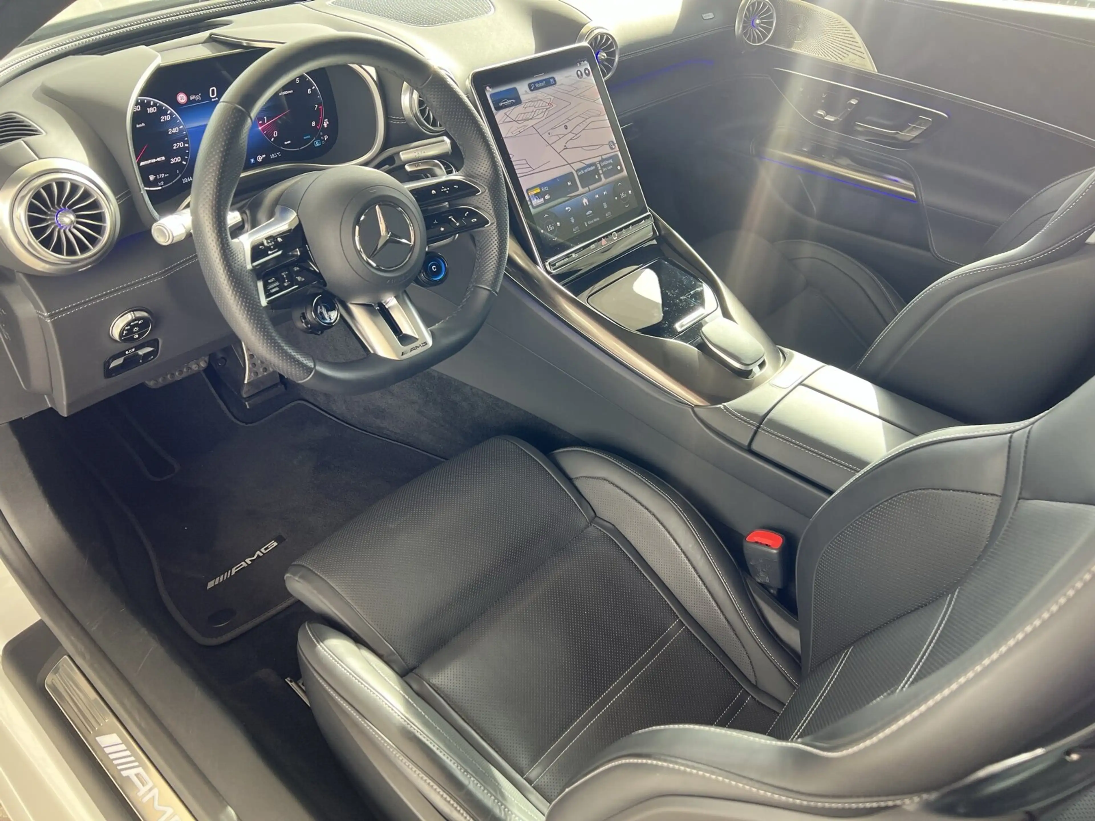 Mercedes-Benz AMG GT GT 43 AMG Premium Plus/Pano.-Dach/Distronic/Navi — photo 9