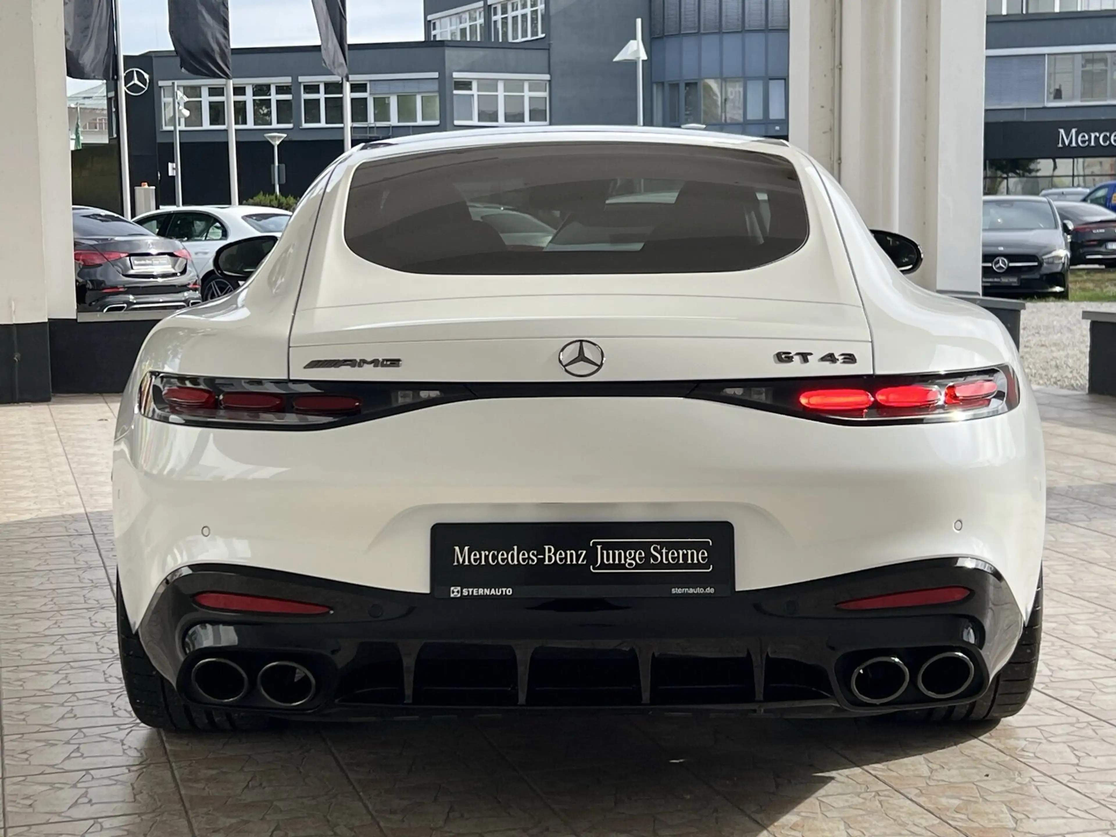 Mercedes-Benz AMG GT GT 43 AMG Premium Plus/Pano.-Dach/Distronic/Navi — photo 6