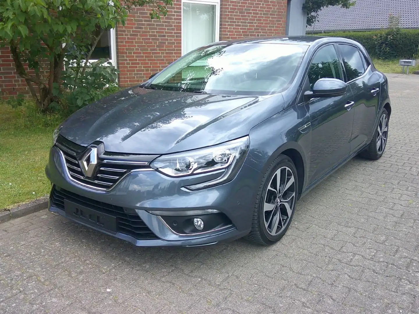 Renault Megane TCe 160 GPF EDC BOSE EDITION - 1