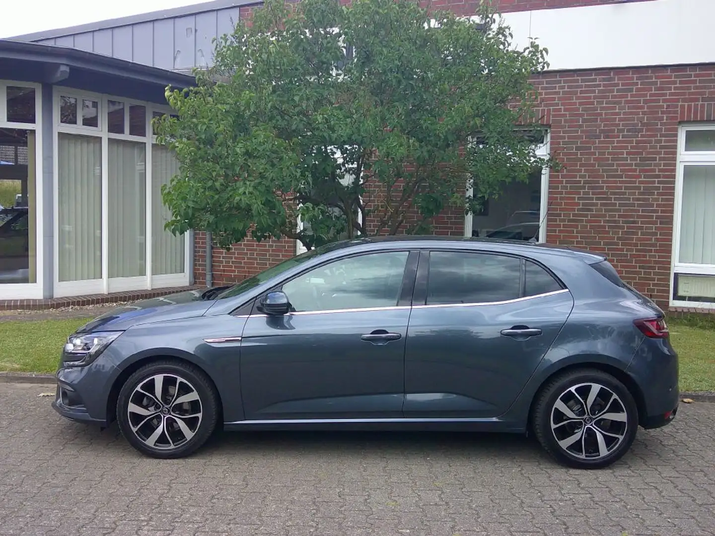 Renault Megane TCe 160 GPF EDC BOSE EDITION - 2
