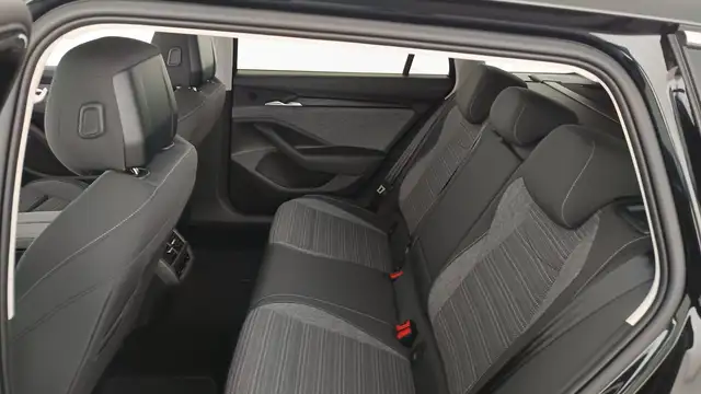 Skoda Superb view 11