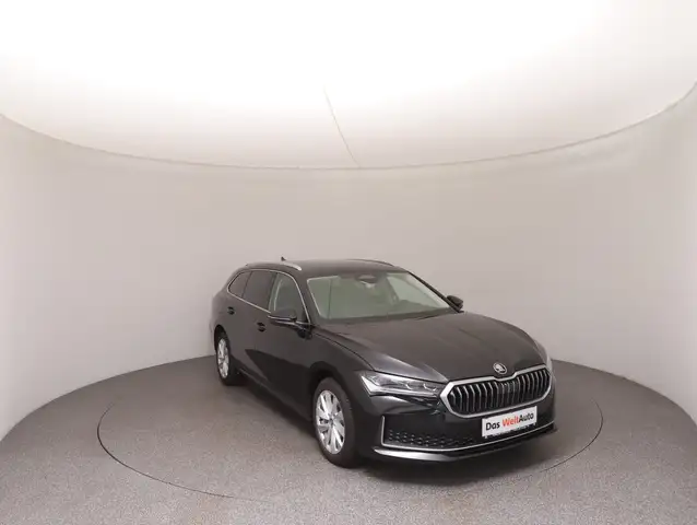 Skoda Superb view 2