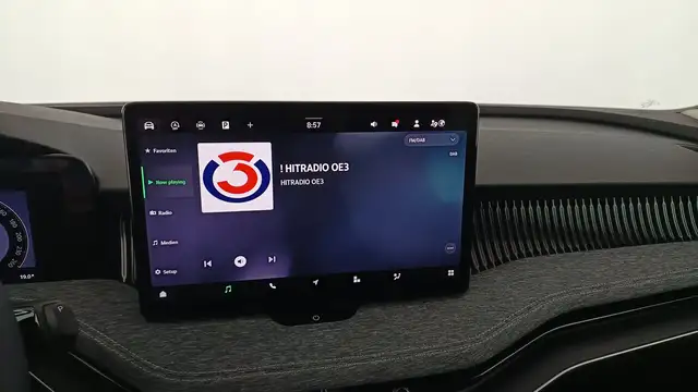 Skoda Superb view 8