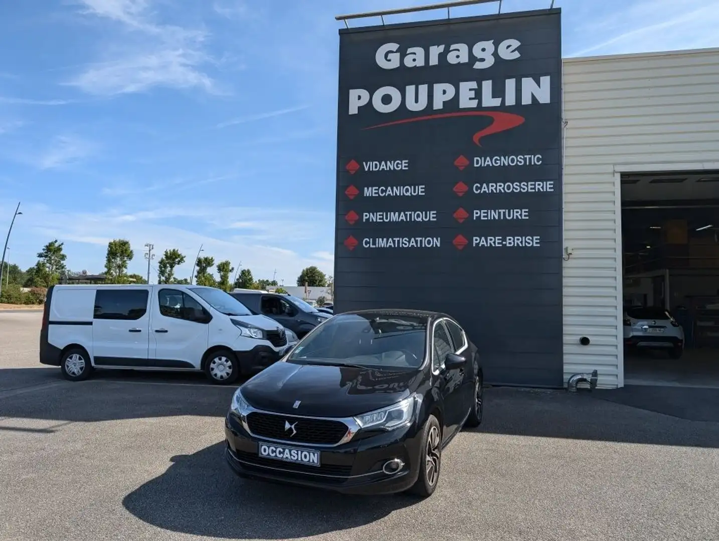 DS Automobiles DS 4 Crossback BLUEHDI 120 EXECUTIVE S\u0026S Noir - 1