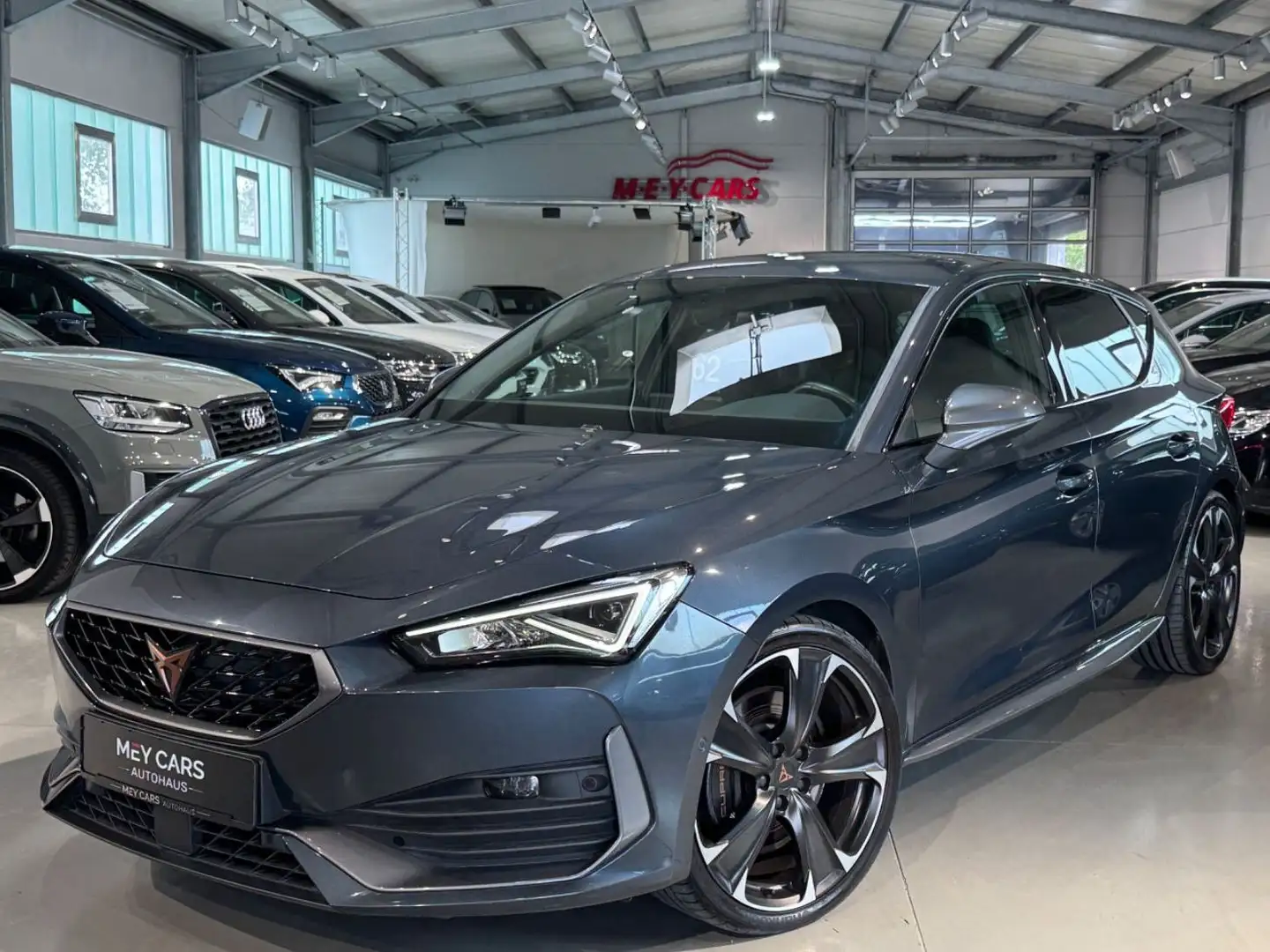 CUPRA Leon VZ*LED*VIRTUAL*RFK*AMBIENTE*L-HZG*MWST* Grau - 1