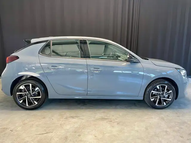Opel Corsa view 8