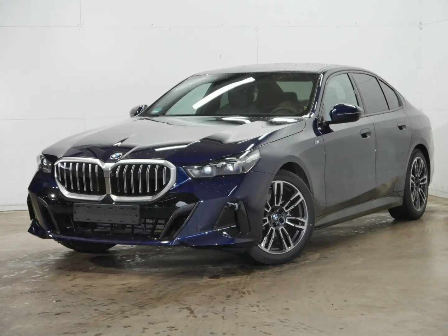 BMW 520 i M Sportpaket | Lenkradheizung | Sitzbelüftung vo Blauw - 1