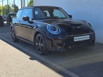 Classic Trim Pano*Navi*ACC*SHZ*RFK