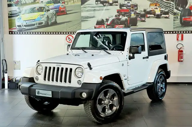 Jeep Wrangler 2.8 CRD DPF Sahara Auto - PELLE