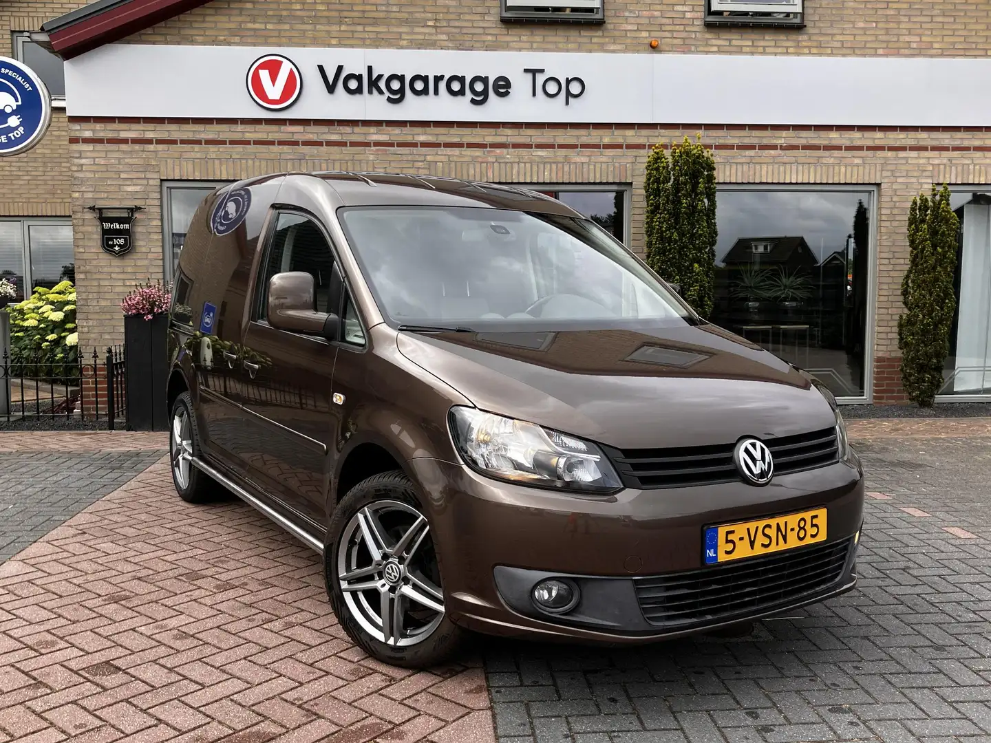 Volkswagen Caddy 1.6 TDI | Cruise | Trekhaak | NAP Bruin - 2