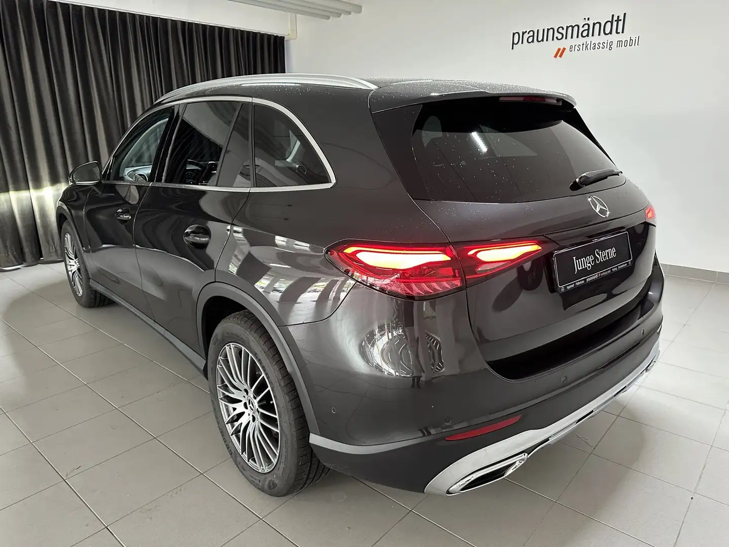 Mercedes-Benz GLC 220 d 4M Avantgarde AHK/LED/Dist/Tot/19"/Amb Grau - 2