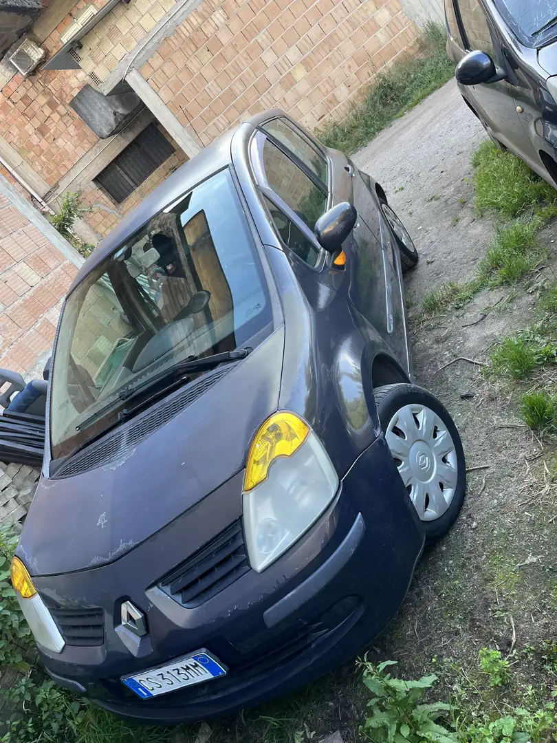 Renault Modus - 1