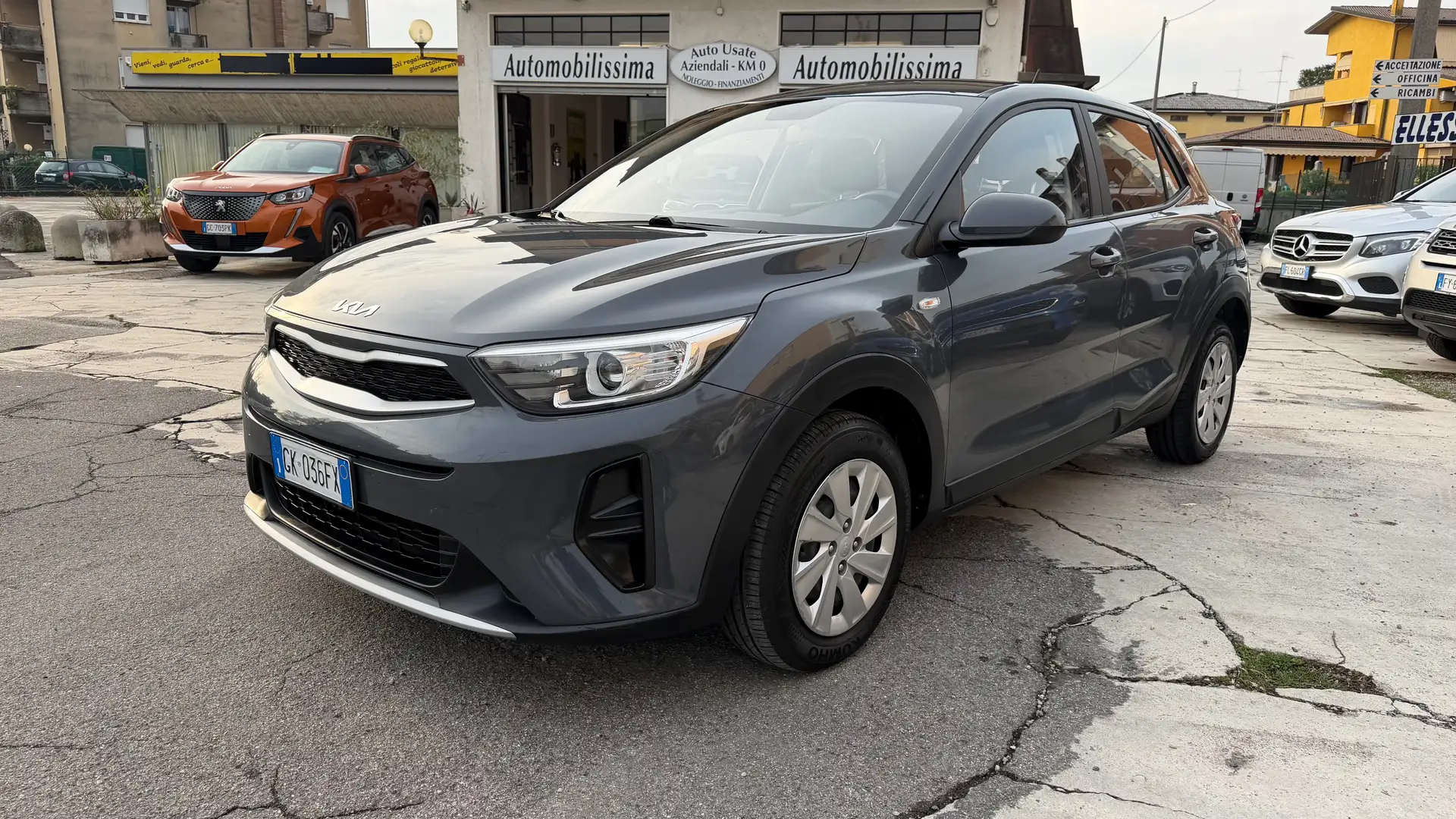 Kia Stonic Stonic 1.2 dpi Urban OK NEOPATENTATI Grigio - 1