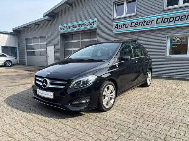 Mercedes-Benz B 180 d 7G-DCT / Urban / (Automatik)