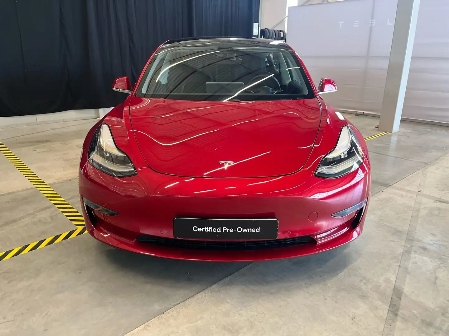 Tesla Model 3 Performance AWD/Certified Pre owned Rouge - 2