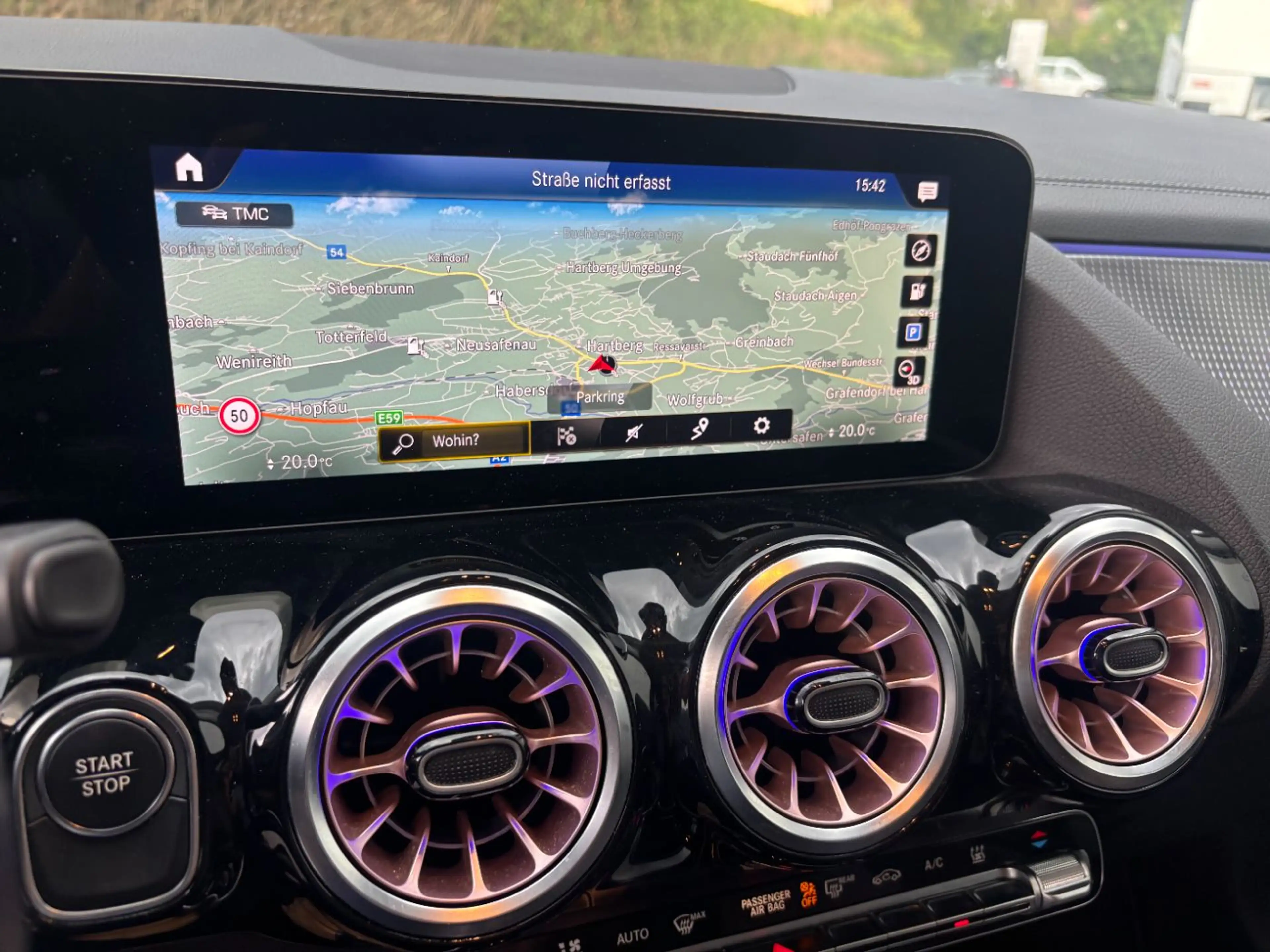 Mercedes-Benz EQA 300 4MATIC Distr KeyGo PTS Shz LED Ambi eHeck — photo 13