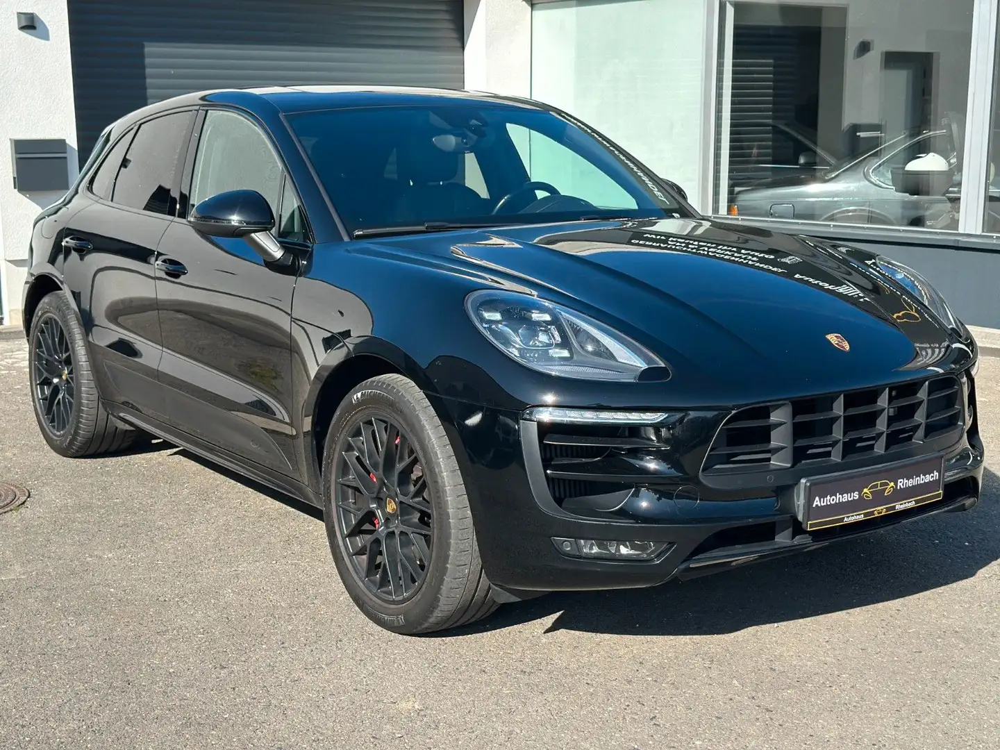 Porsche Macan GTS ALL BLACK/SERVICE NEU/KAMERA/PANO/ Schwarz - 1