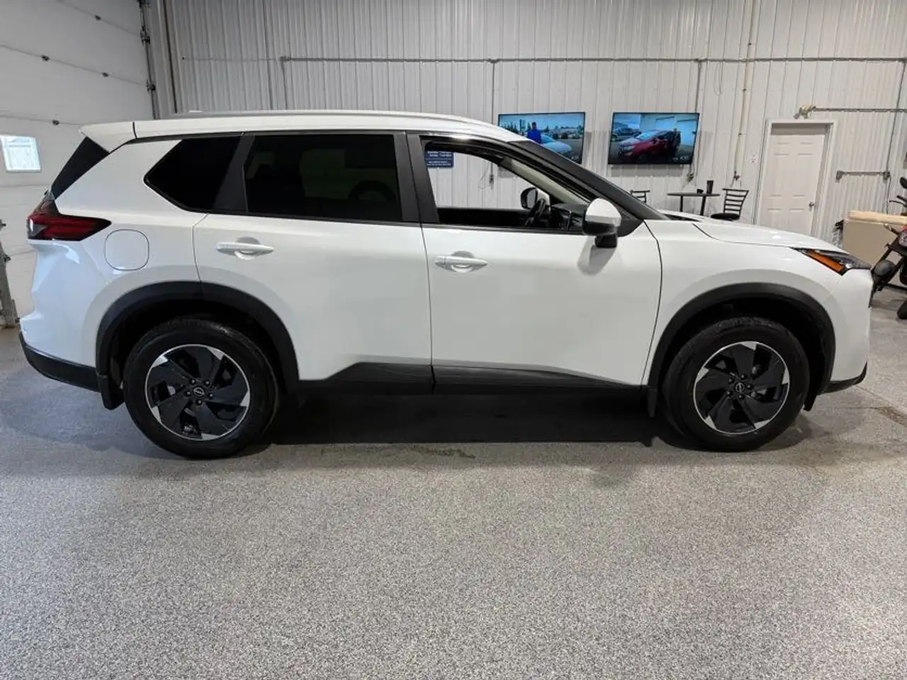 Nissan Rogue снимка Nissan Rogue