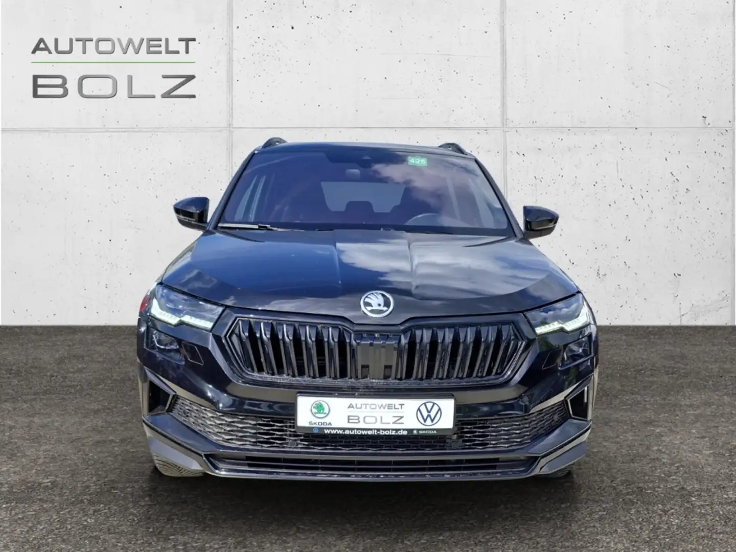 Skoda Karoq Sportline 4x4 2.0 TSI Panodach Navi LED Kamera PDC Schwarz - 2