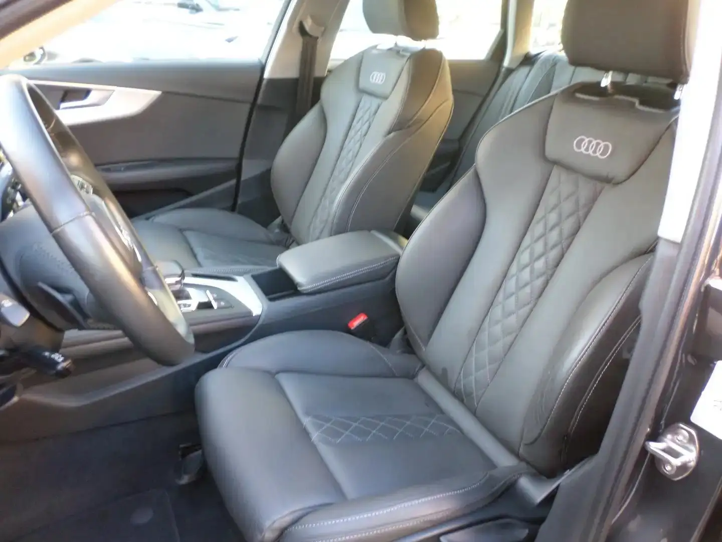 Audi A4 allroad 45 2.0 tfsi mhev Business 245cv s-tronic KM 42700 Grau - 1