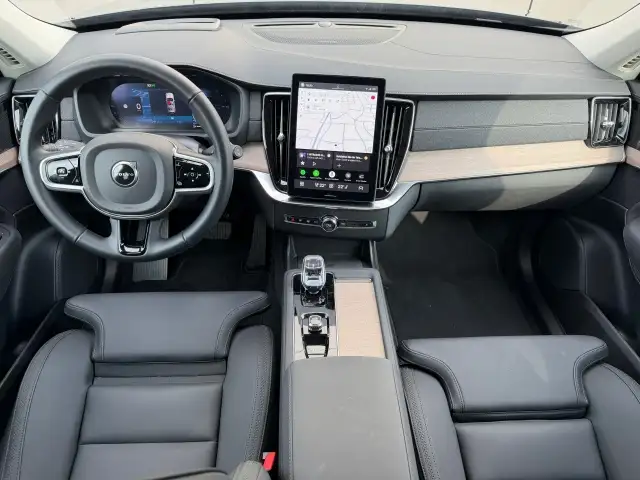Volvo XC90 T8 AWD PHEV 18,8kWh Plus Bright Ansicht 5