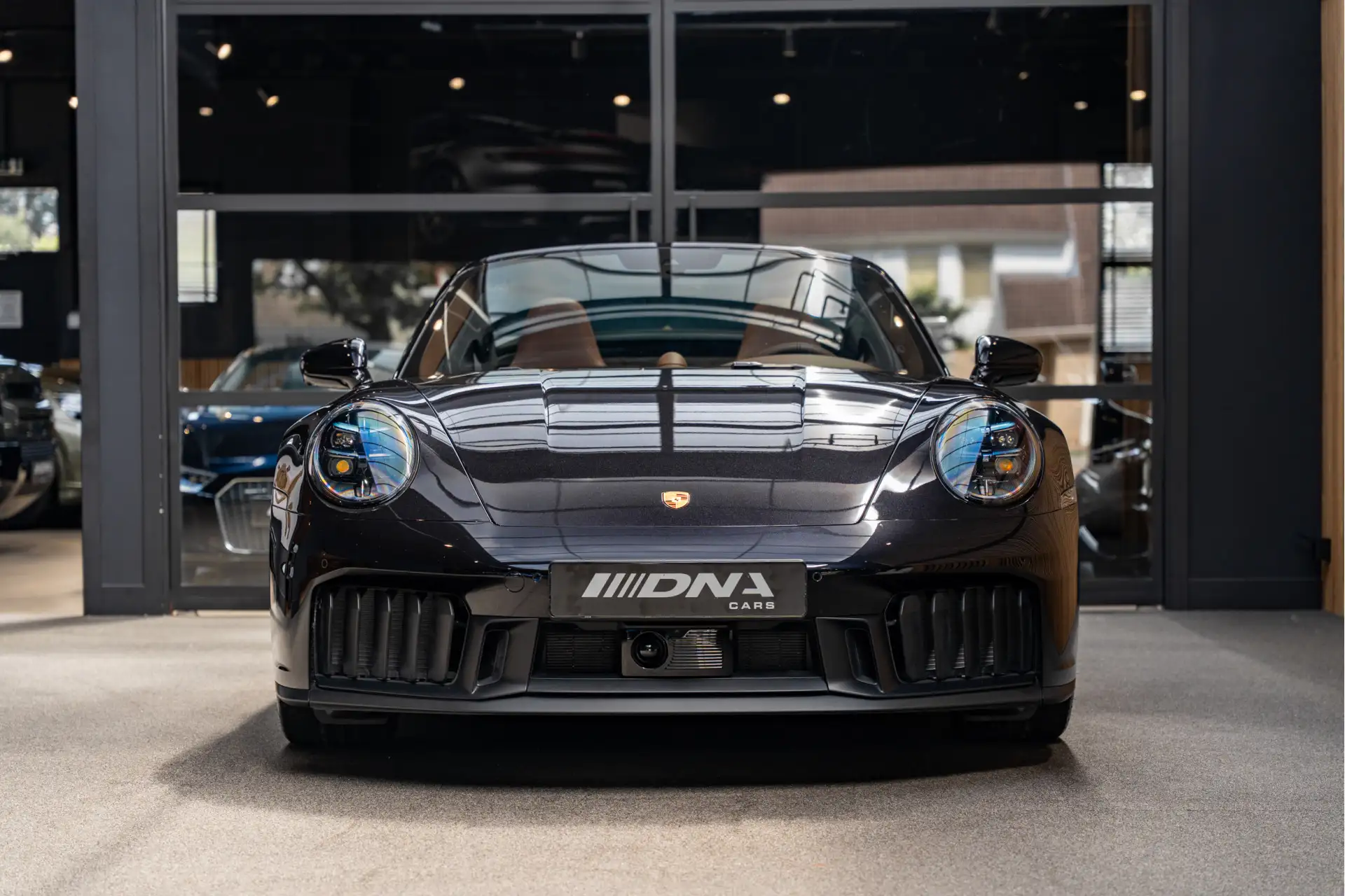 포르쉐 911 Carrera GTS Cabriolet 2026 검정 사진 2