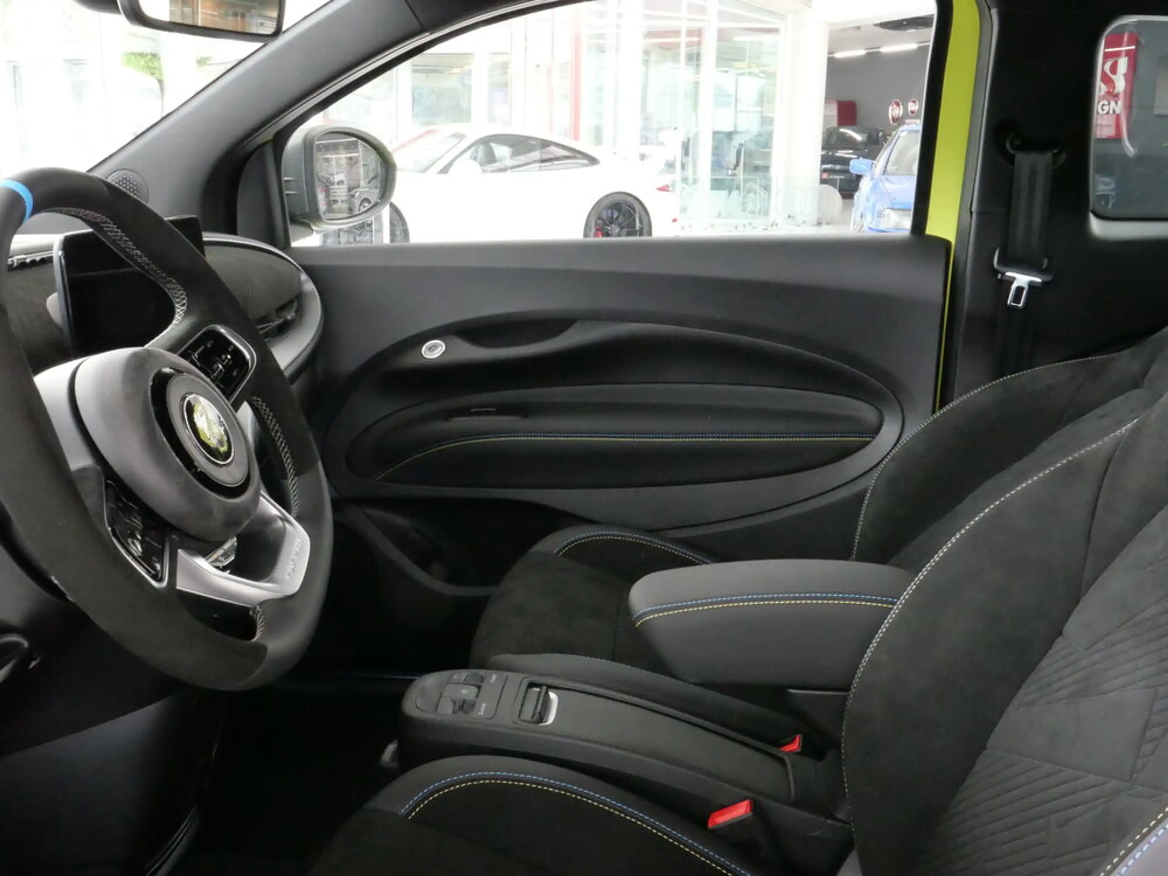 Abarth 500 500e Cabrio Turismo *SPORTPAKET*CARPLAY*LED* — photo 11