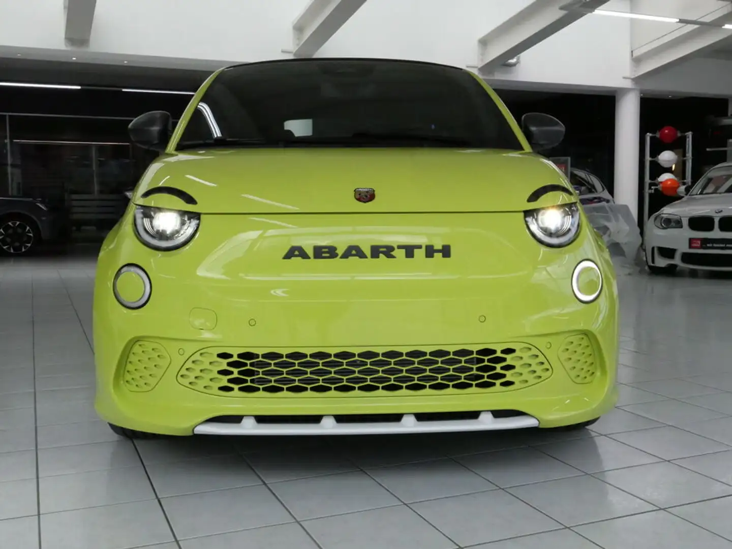 Abarth 500 500e Cabrio Turismo *SPORTPAKET*CARPLAY*LED* Grün - 2