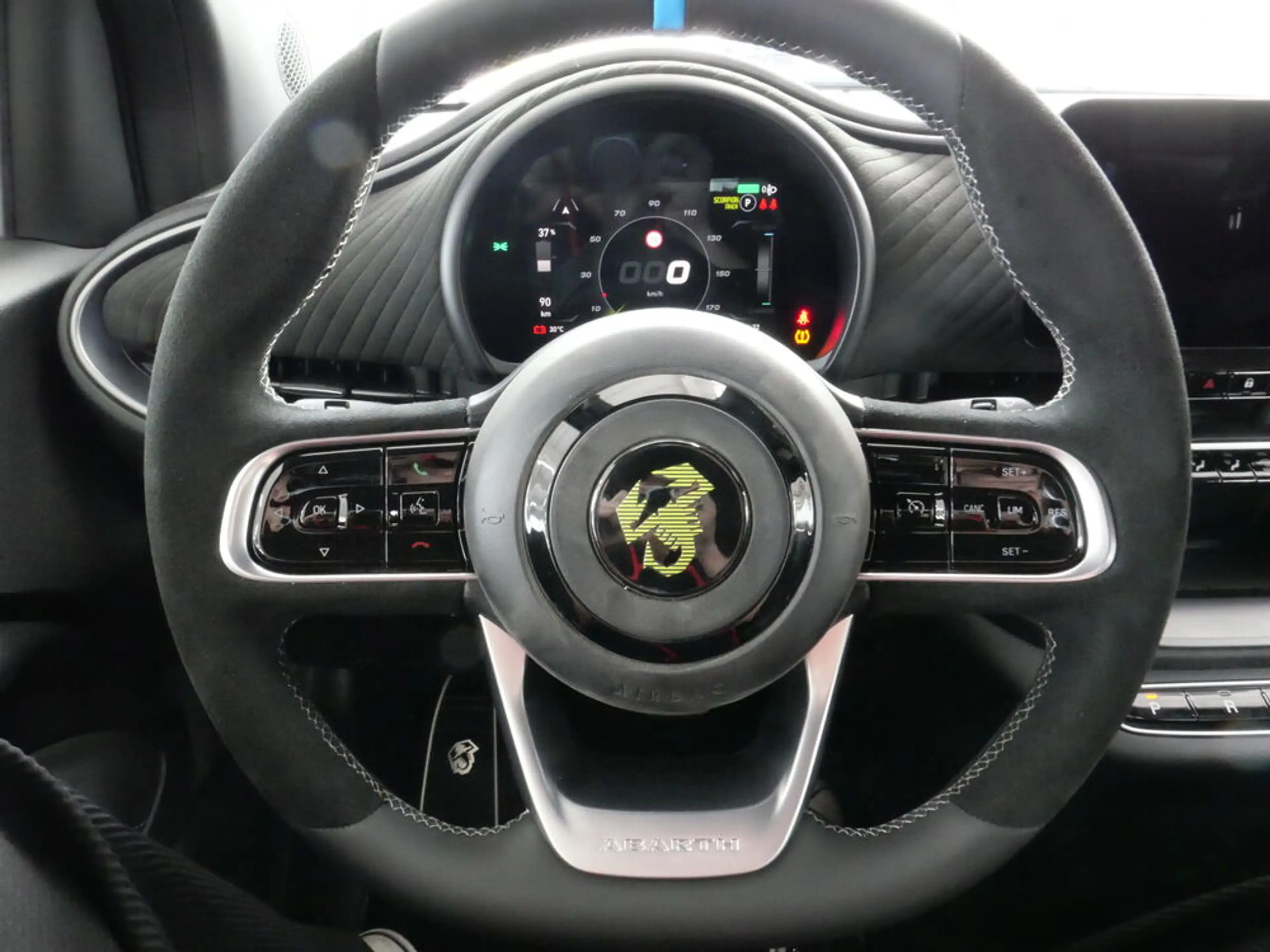Abarth 500 500e Cabrio Turismo *SPORTPAKET*CARPLAY*LED* — photo 13