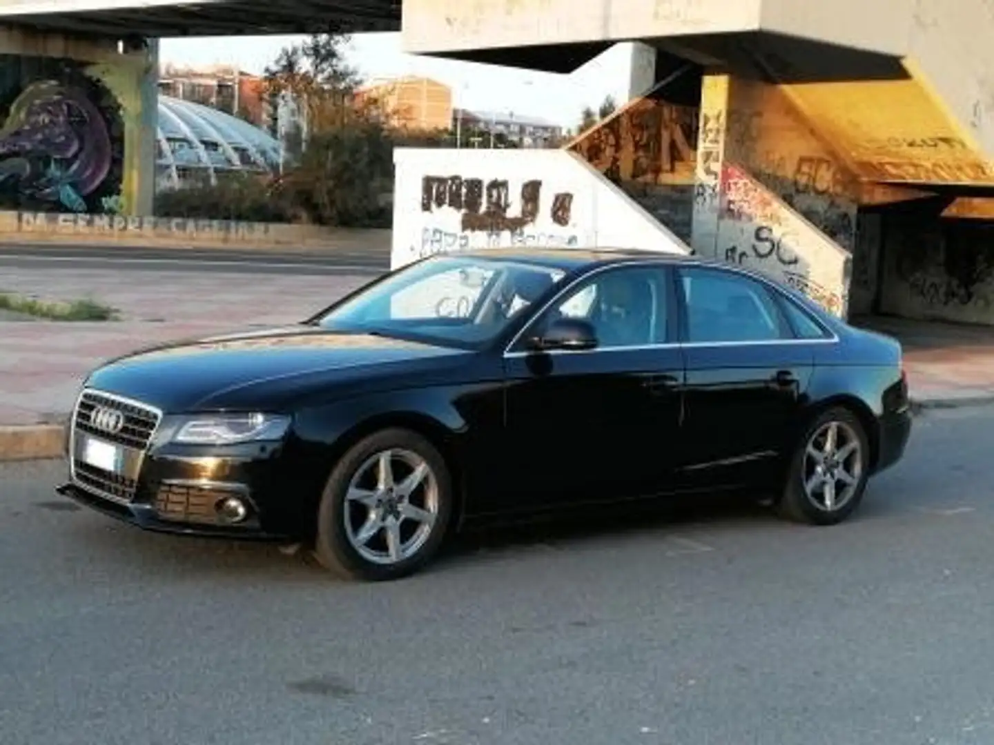 Audi A4 2.0 tdi 143 CV Nero - 2