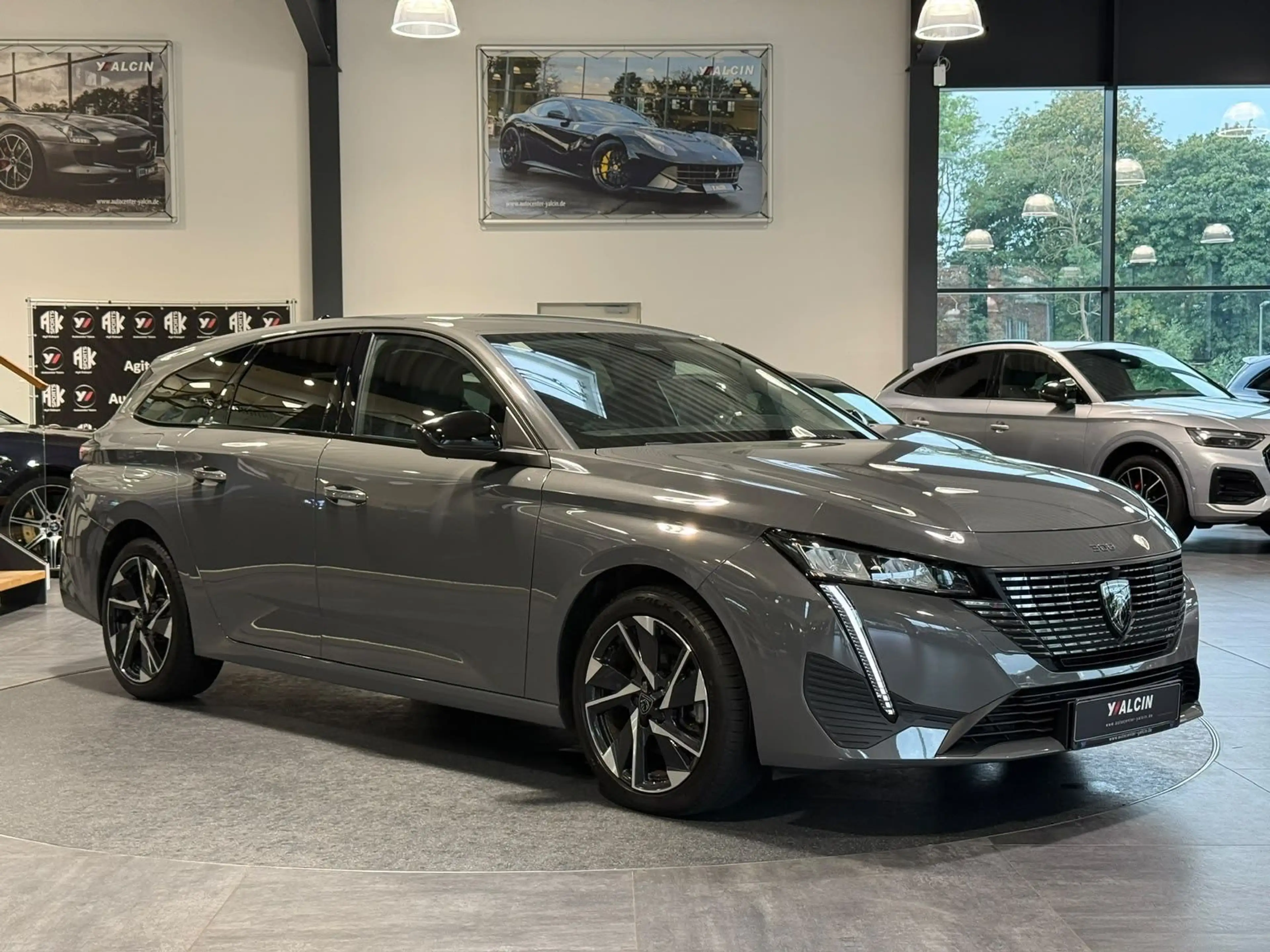 Peugeot 308 BlueHDi 130 EAT8 Allure Pack SW ACC/R-CAM/AH — photo 2