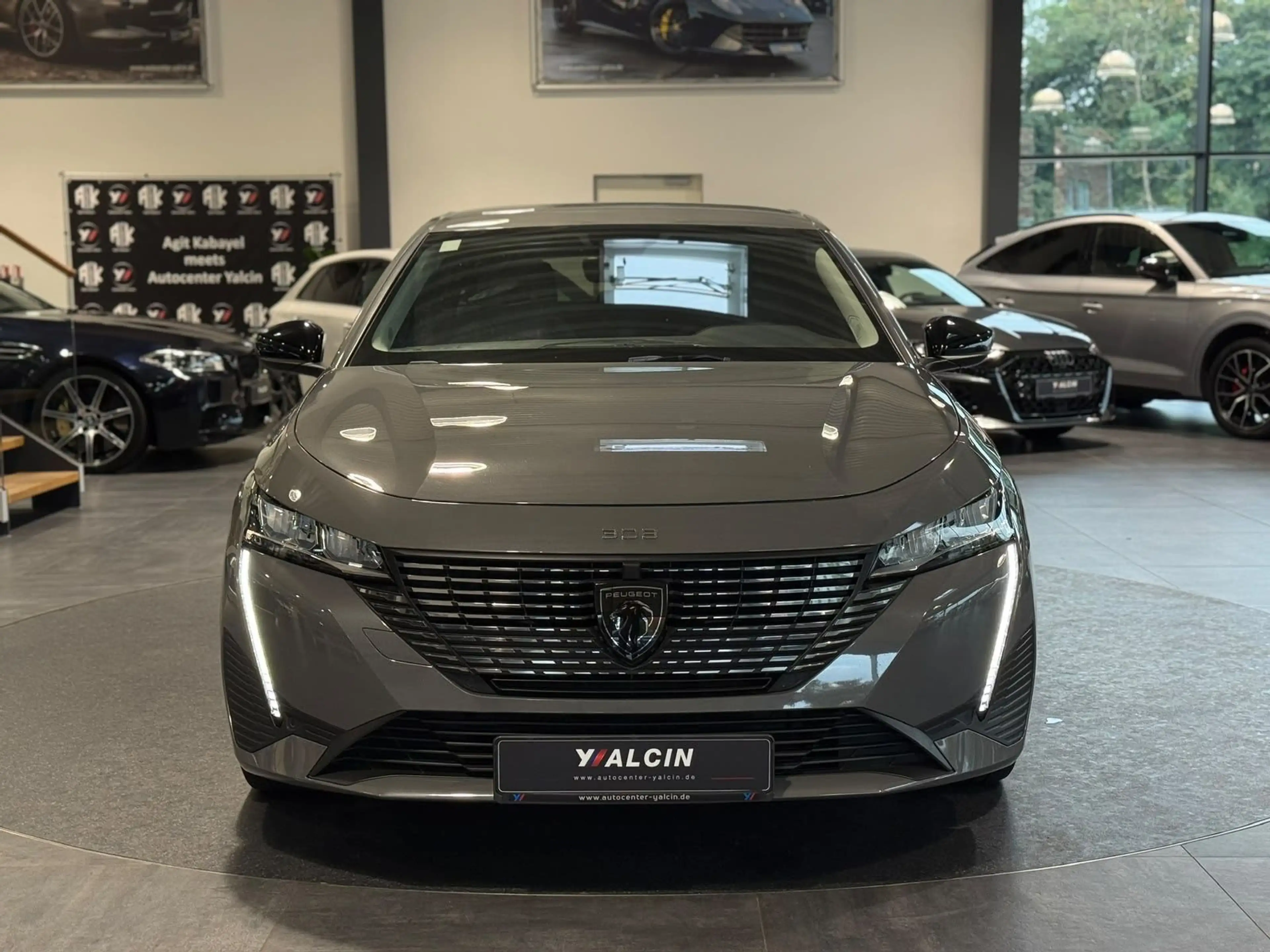 Peugeot 308 BlueHDi 130 EAT8 Allure Pack SW ACC/R-CAM/AH — photo 6