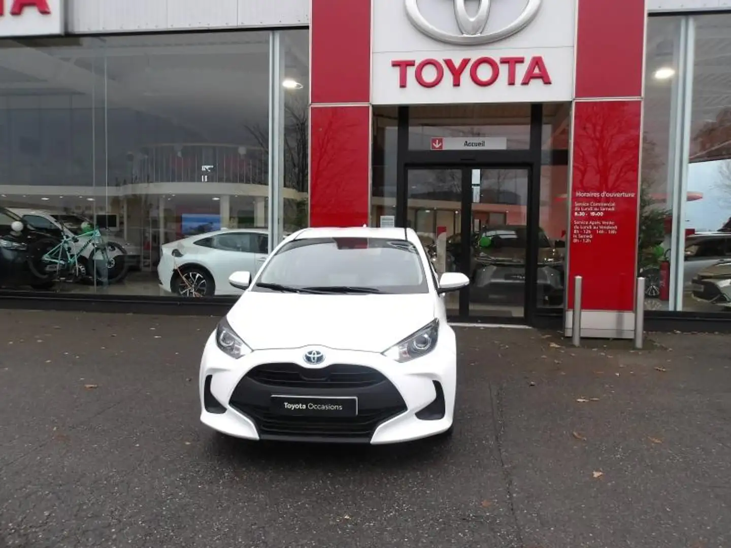 Toyota Yaris 116h Dynamic 5p MY21 Blanc - 2
