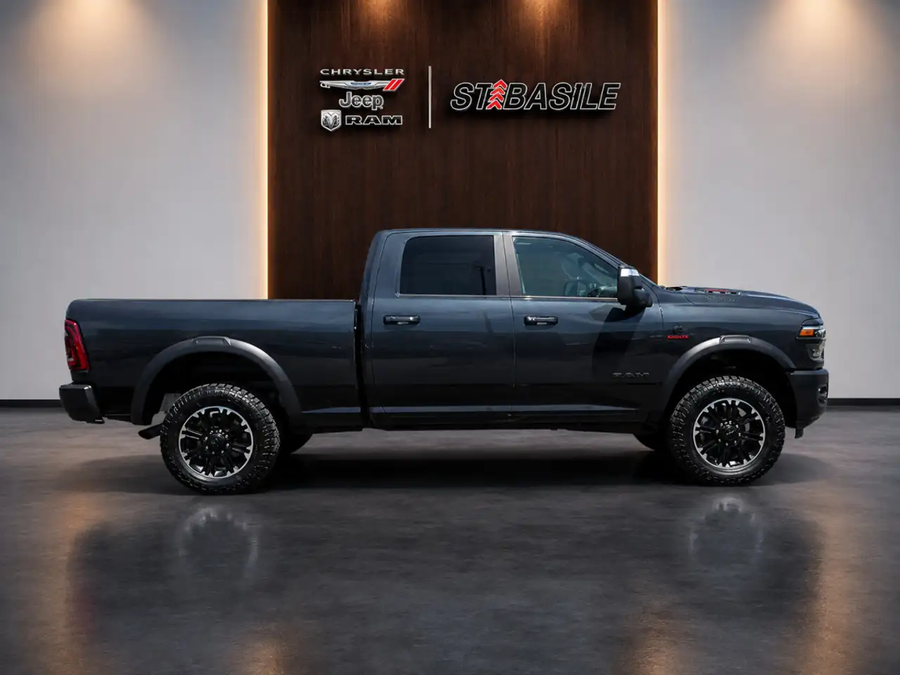 RAM 2500 снимка RAM 2500