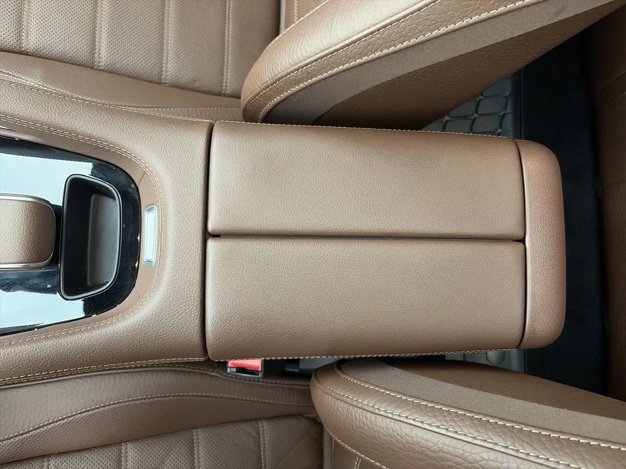 Mercedes-Benz GLE photo Mercedes-Benz GLE