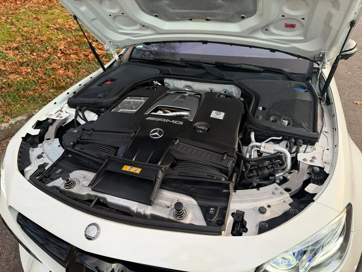 Mercedes-Benz E 63 AMG E-Klasse T-Modell S 4Matic+ T 9G-TRONIC Alb - 2