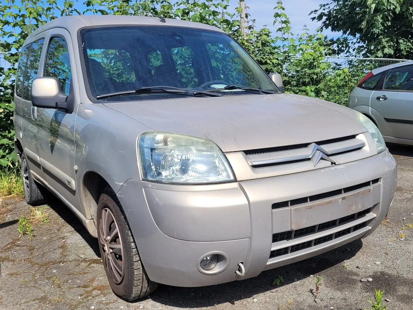 Citroen Berlingo 1.4i AIRCO 2005 !!! EERST LEZEN !!! Gris - 2