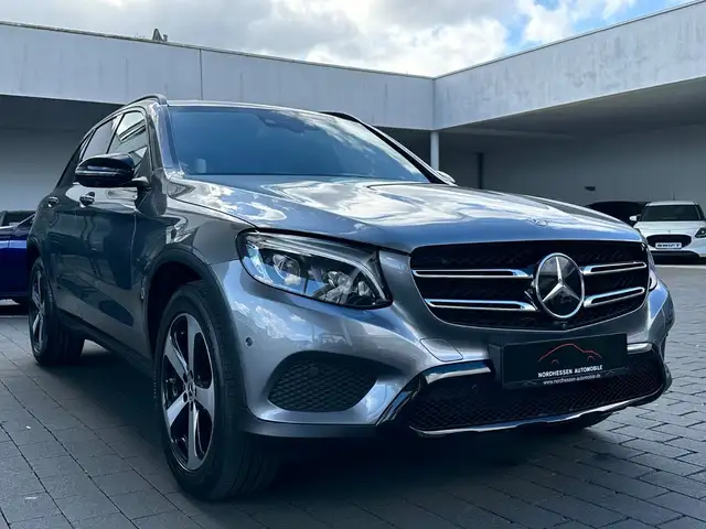 Mercedes-Benz GLC view 2