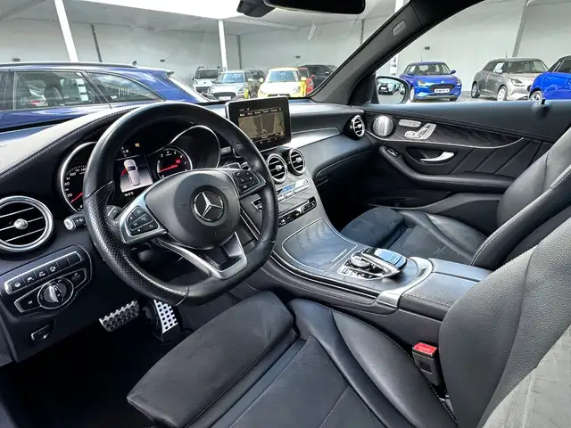 Mercedes-Benz GLC view 13