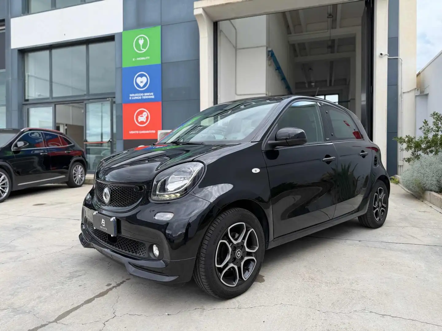 smart forFour 90 0.9 Turbo twinamic Superpassion Nero - 1