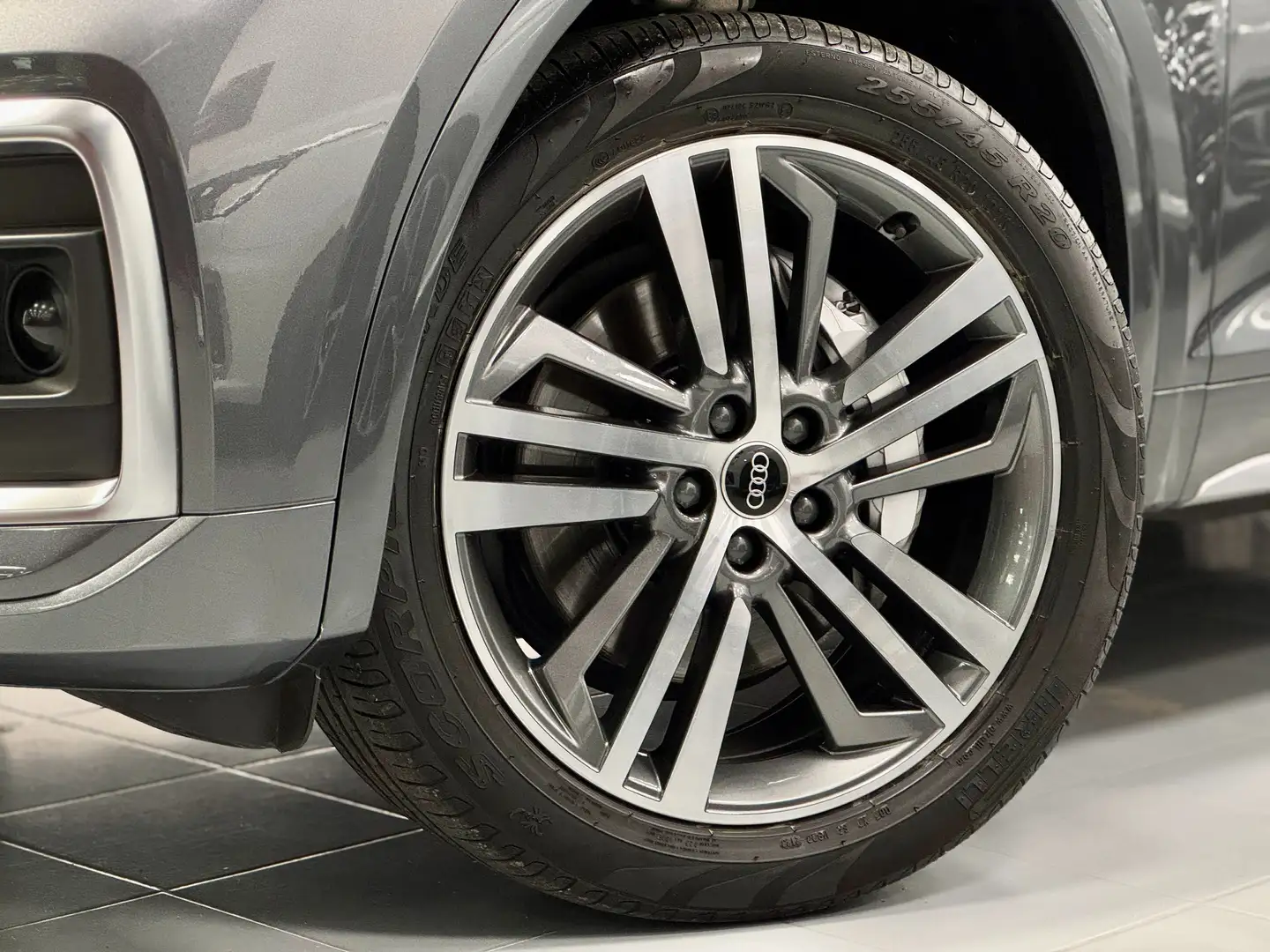 Audi Q5 Sportback 50 2.0 tfsi e Sline Plus quattro stronic Grijs - 2