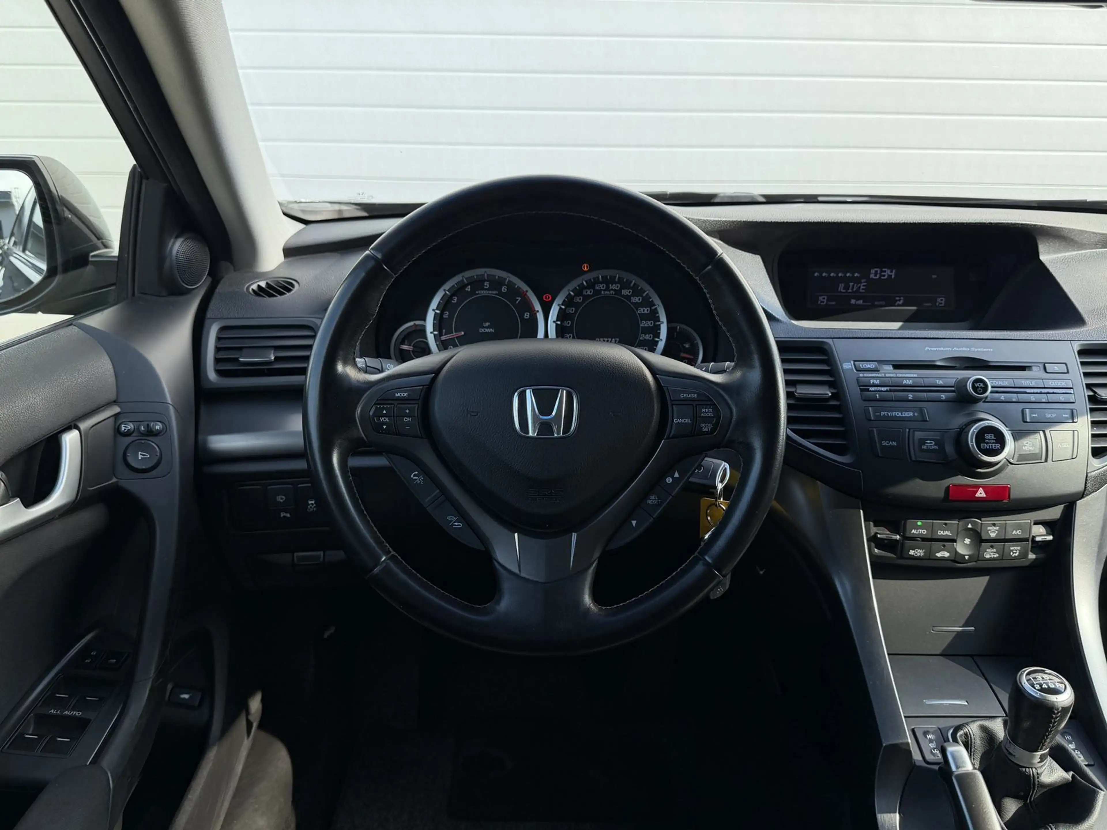 Honda Accord Lifestyle 2.0 Bi-Xenon/Klima/PDC/SHZ — photo 12