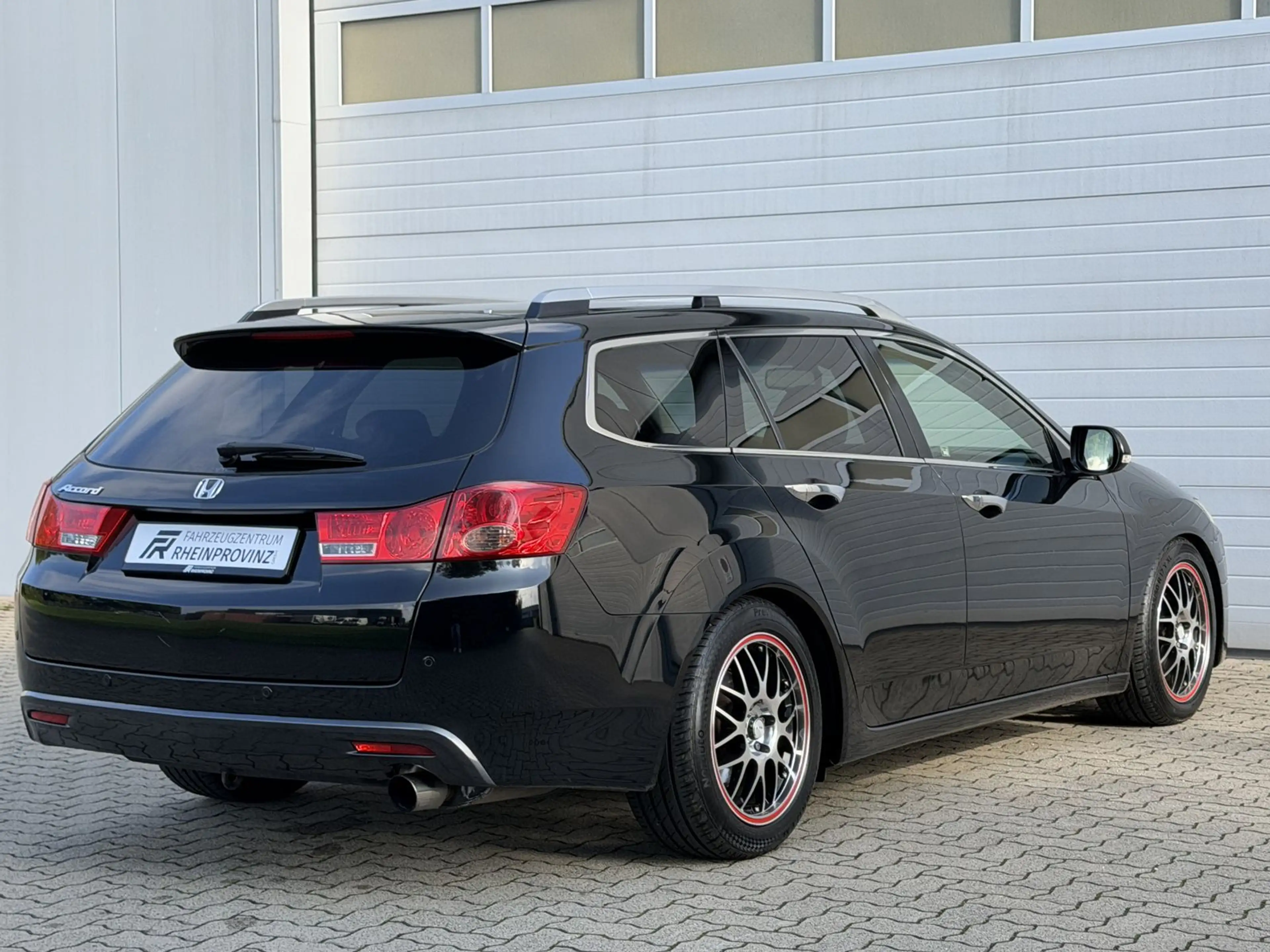 Honda Accord Lifestyle 2.0 Bi-Xenon/Klima/PDC/SHZ — photo 3