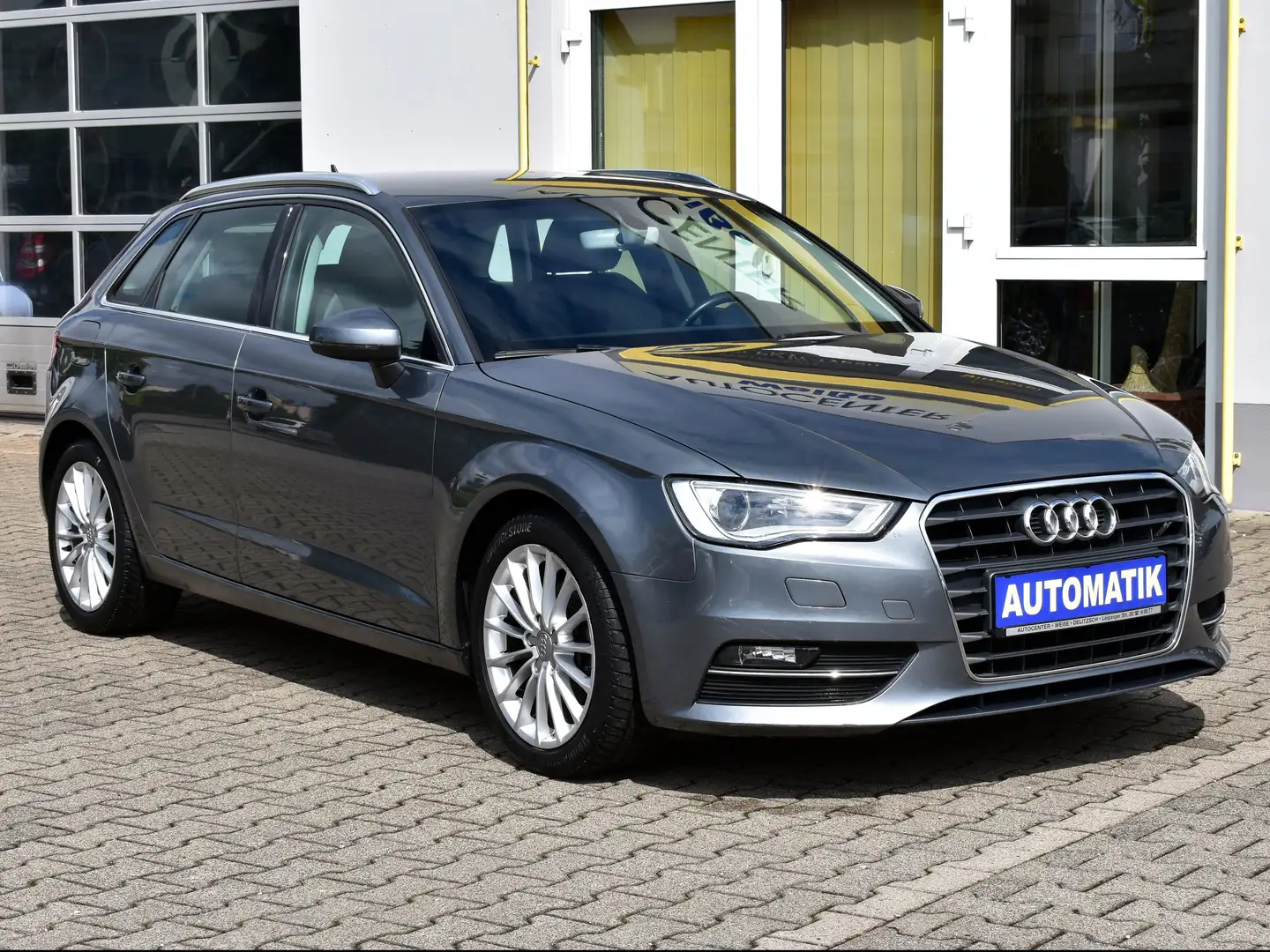 Audi A3 ambition TÜV 06/27 Automatik Navi GARANTIE Grau - 2