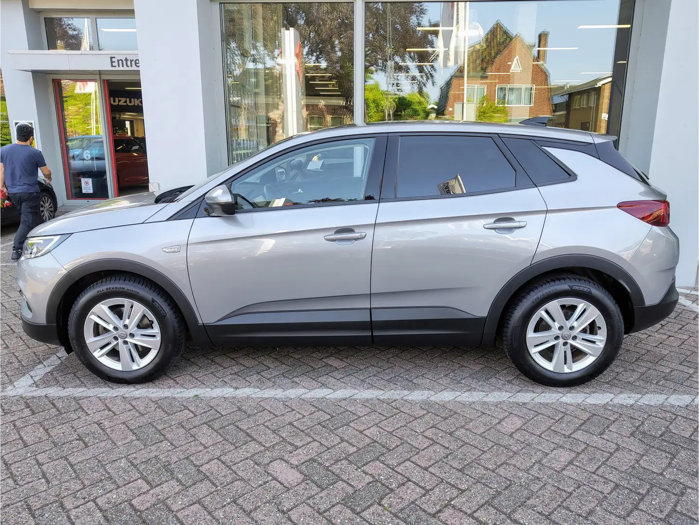 Opel Grandland X 1.2 TURBO ONLINE EDITION+ Navi | Trekhaak | Carpla Grijs - 2