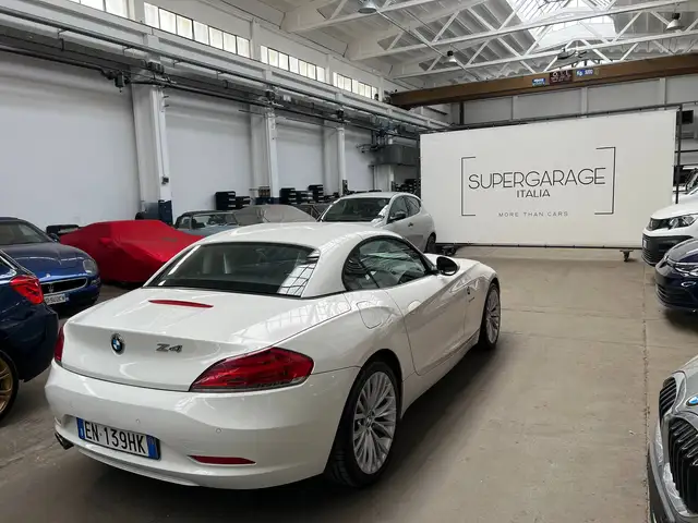 BMW Z4 view 4
